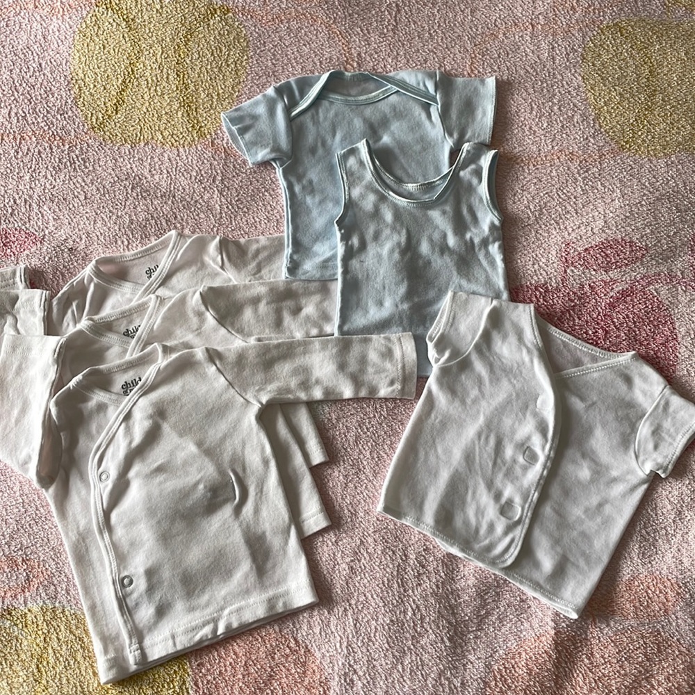 Essential newborn kimono-style shirts
